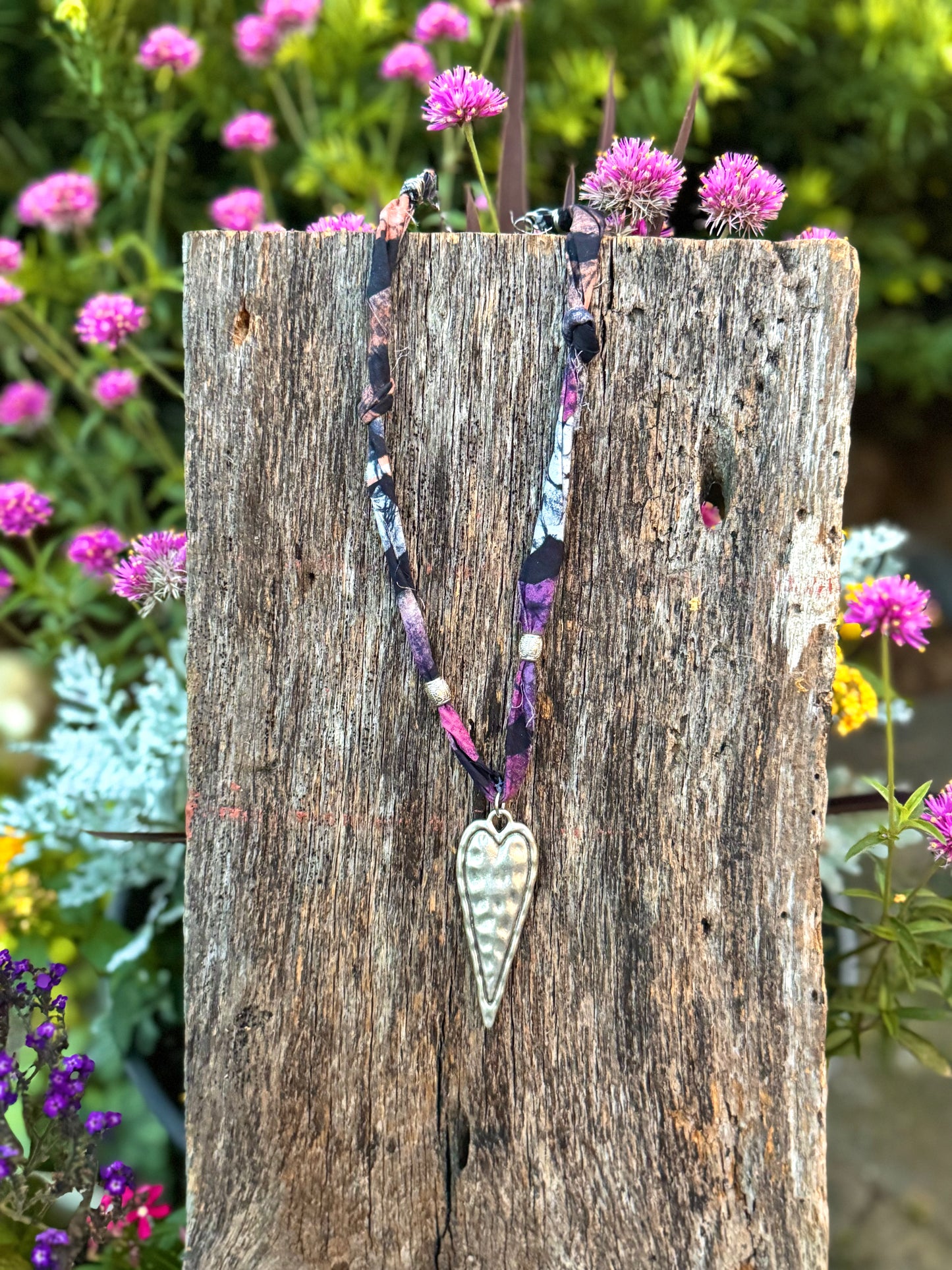 Fabric Silver Hammered Long Heart Pendant Necklace