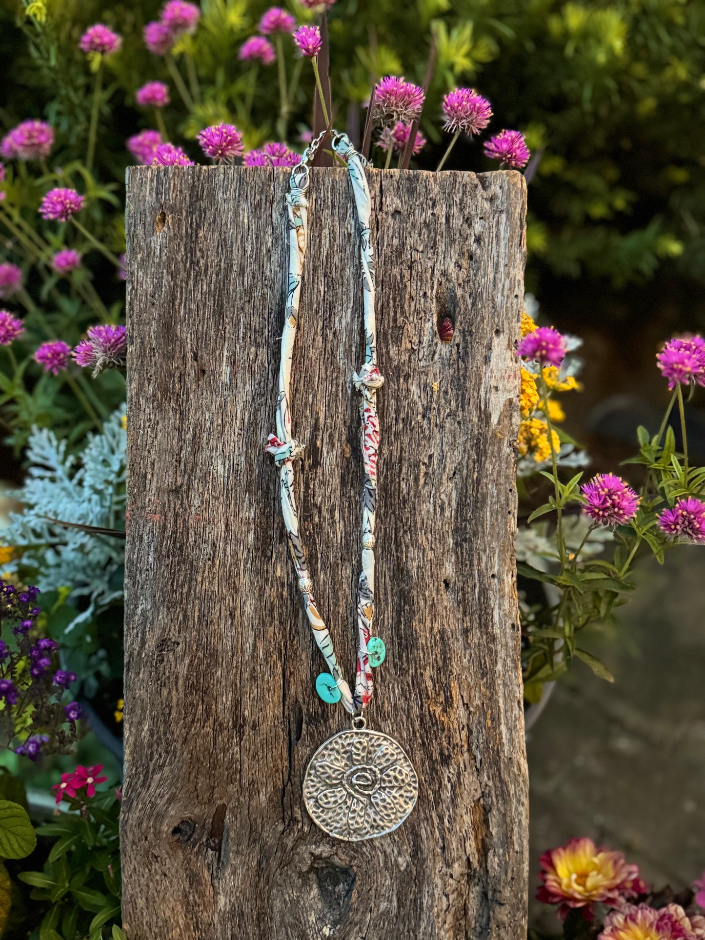 Fabric Large Hammered Silver Round Flower Pendant Necklace