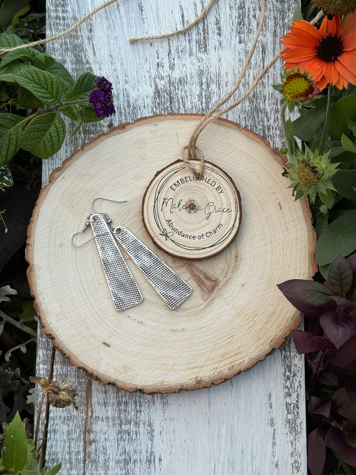 Silver hammered bar Metal Earrings