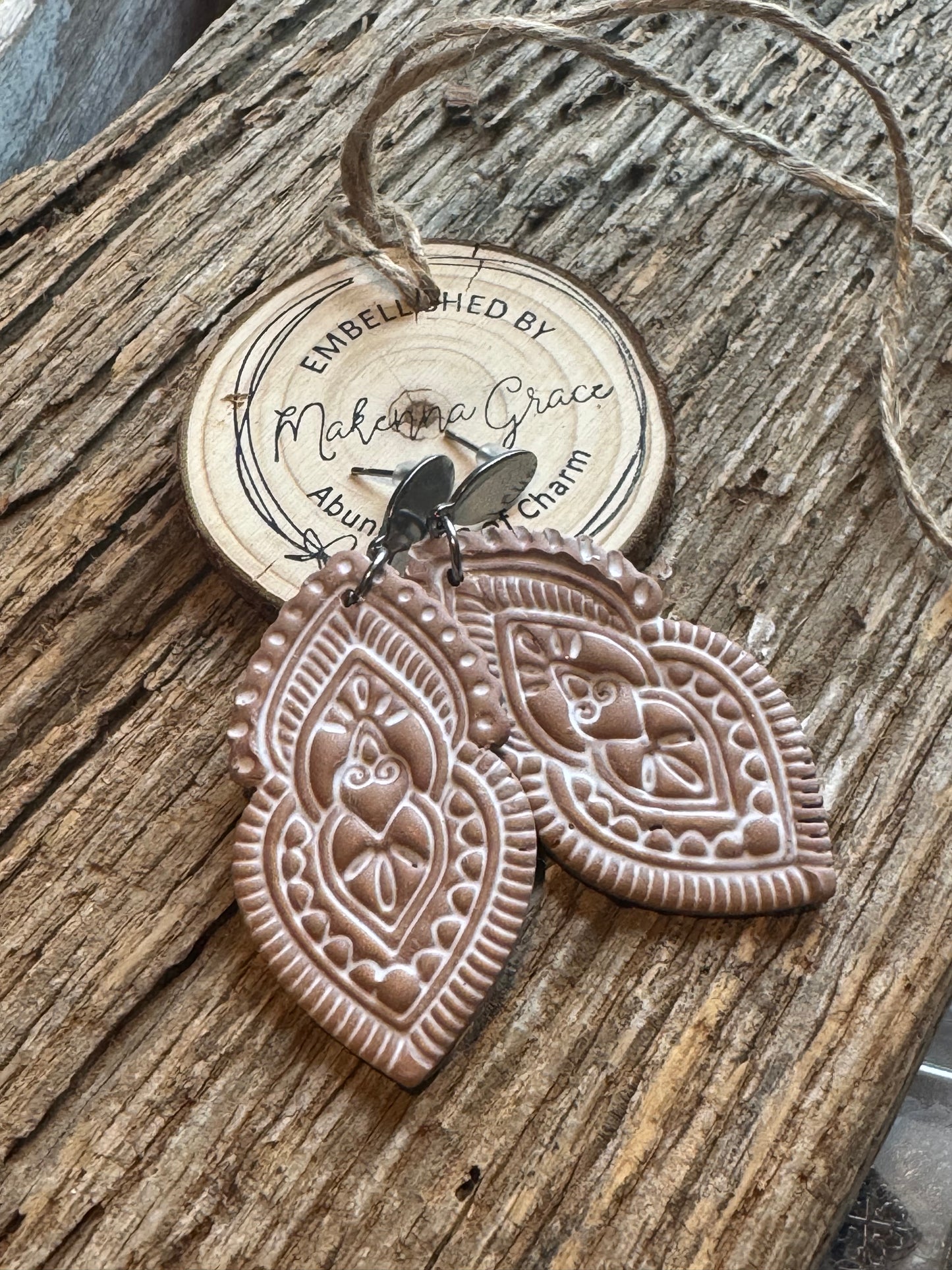 Boho Scallop Tan Clay Earrings